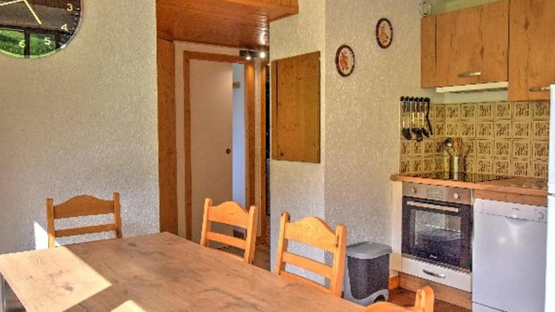 Appartement Renove, Skis Aux Pieds, Proche Centre Avec Parking Et Balcon - Fr-1-524-30 Morzine